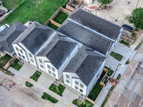 Tiny photo for 5801 Hardy Street, Houston, TX 77009 (MLS # 72923677)