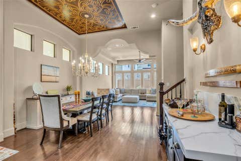 Photo of 1819 W 24th Street, Houston, TX 77008 (MLS # 94243107)