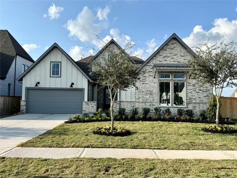 Photo of 4539 Heather Crossing Road S, Fulshear, TX 77441 (MLS # 71360778)