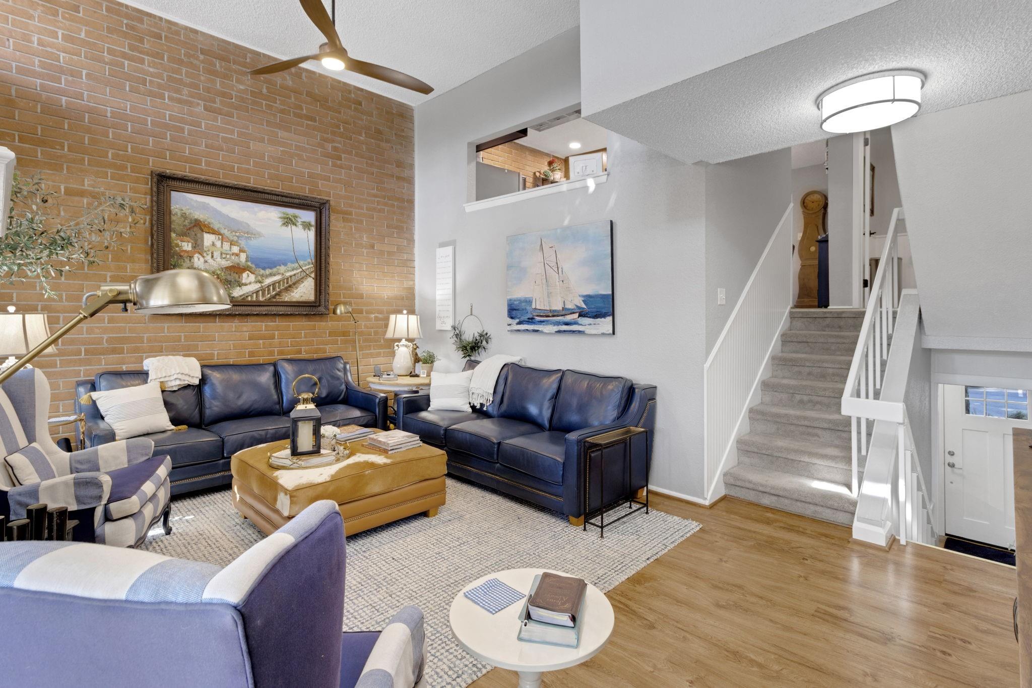 154 Villa Way