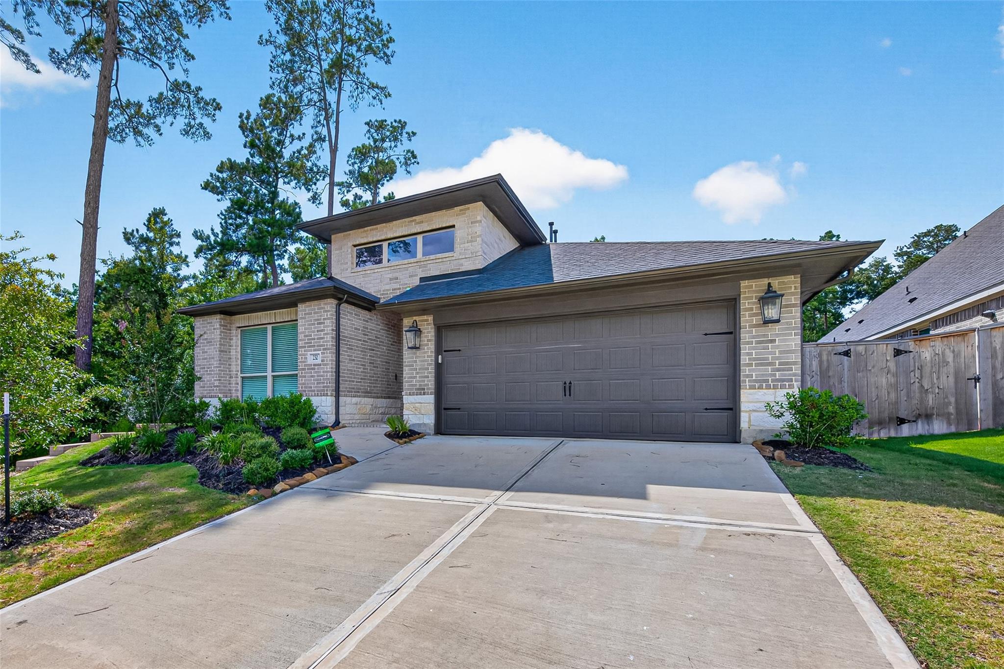 232 W Netleaf Court