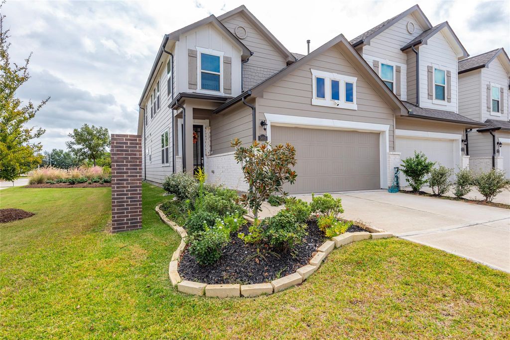 Photo of 5605 Hyde Park Drive, Pasadena, TX 77505 (MLS # 63969708)