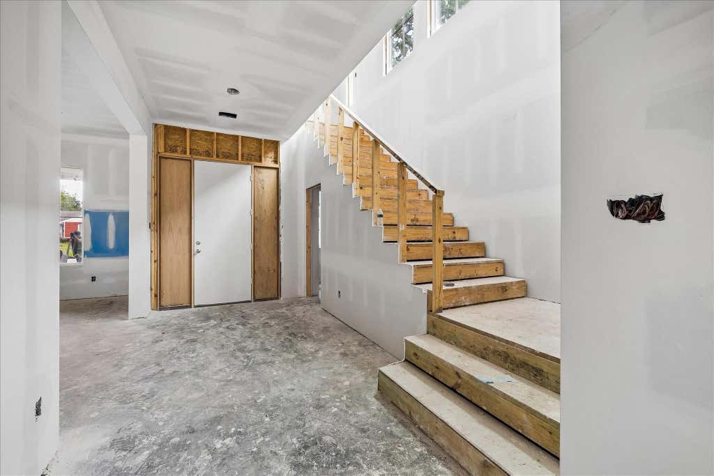 Photo of 1335 Gardenia Drive, Houston, TX 77018 (MLS # 13437937)