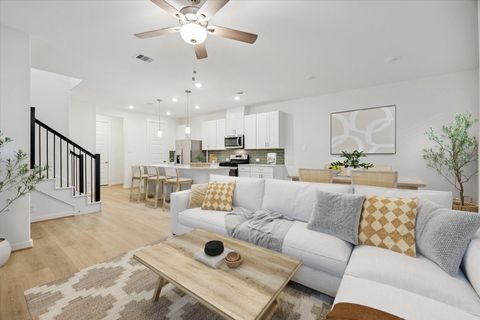 Photo of 4113 Fig Grove Street, Houston, TX 77080 (MLS # 21098367)