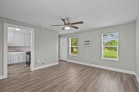 Multifamily For Sale - 521 2nd Avenue<br/> Galveston County, Texas City, TX 77590