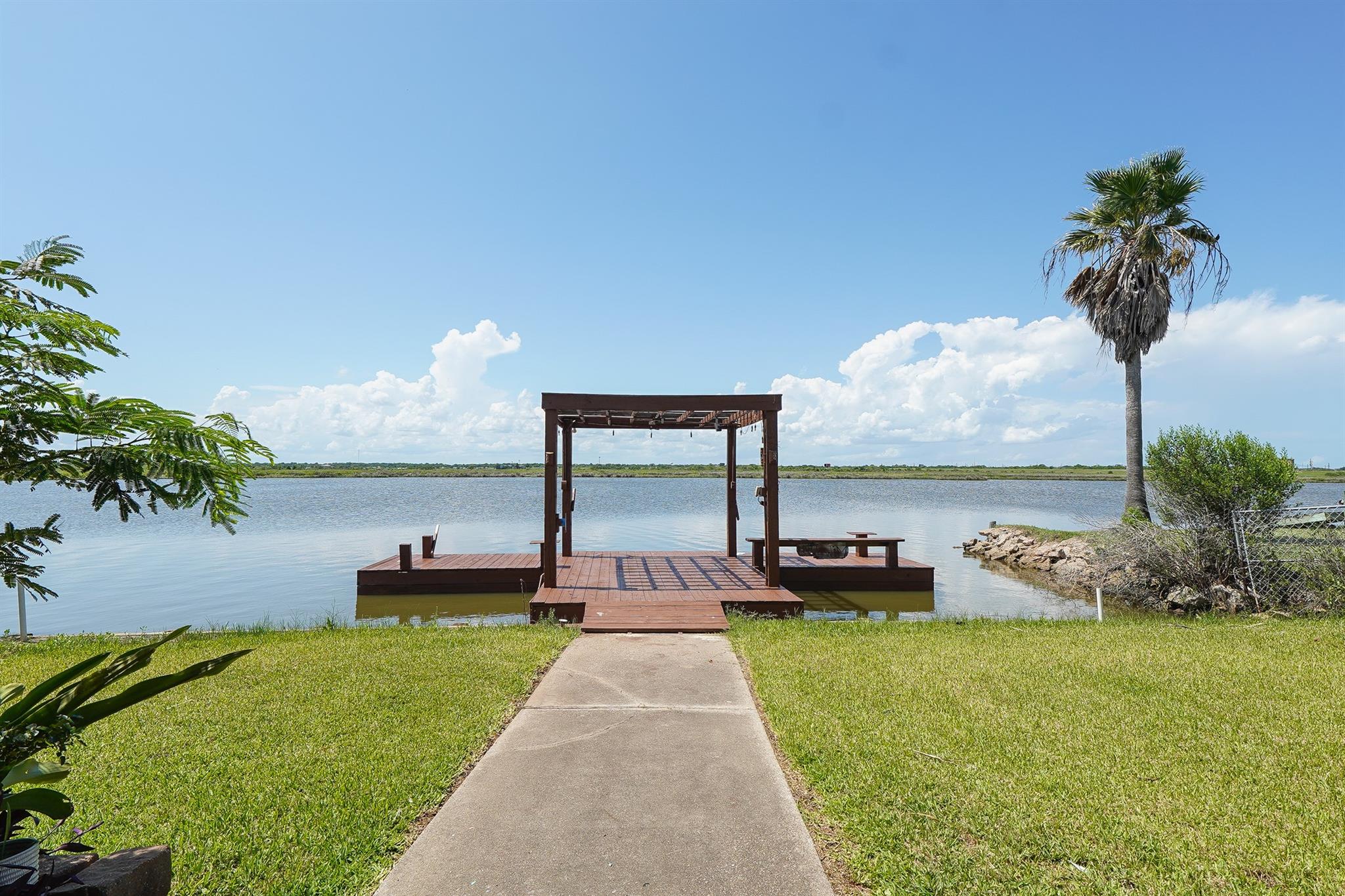 4702 Bayou Lane