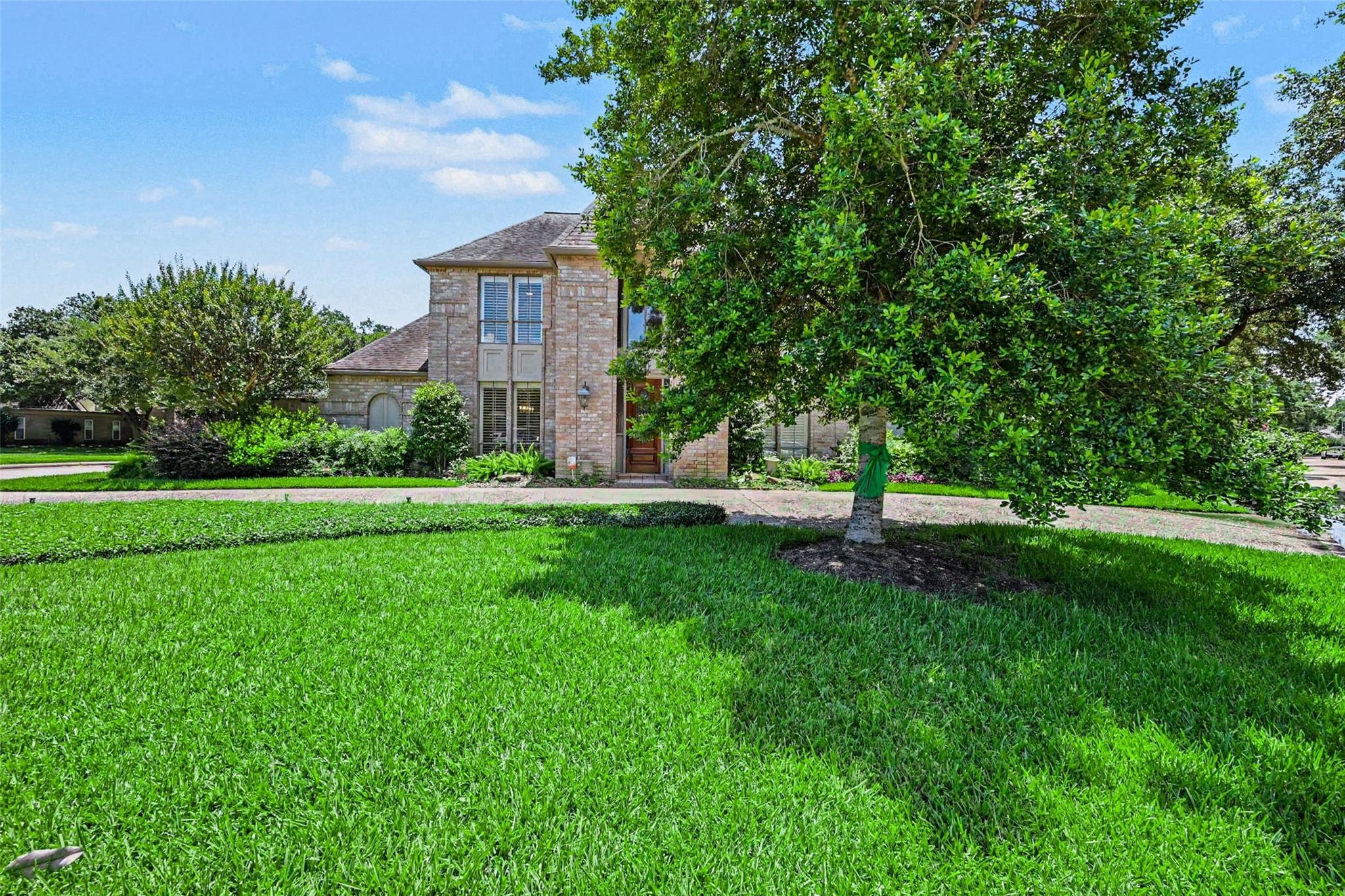 507 Commodore Way