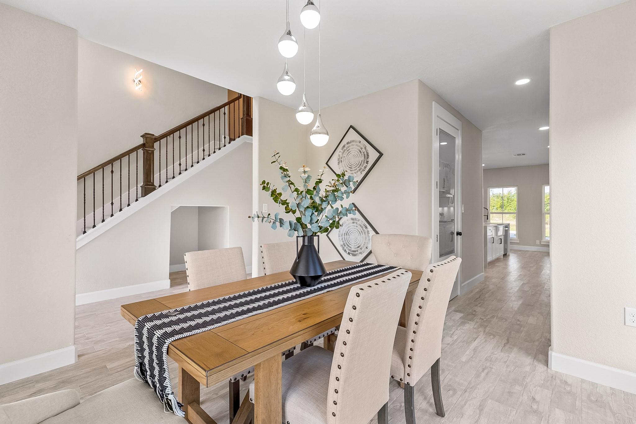 19123 Grandview Point