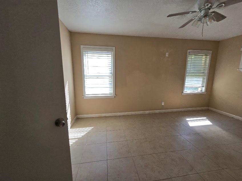 1011 Oak Drive