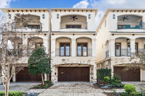 Photo of 5025 Augusta Street, Houston, TX 77007 (MLS # 83219309)