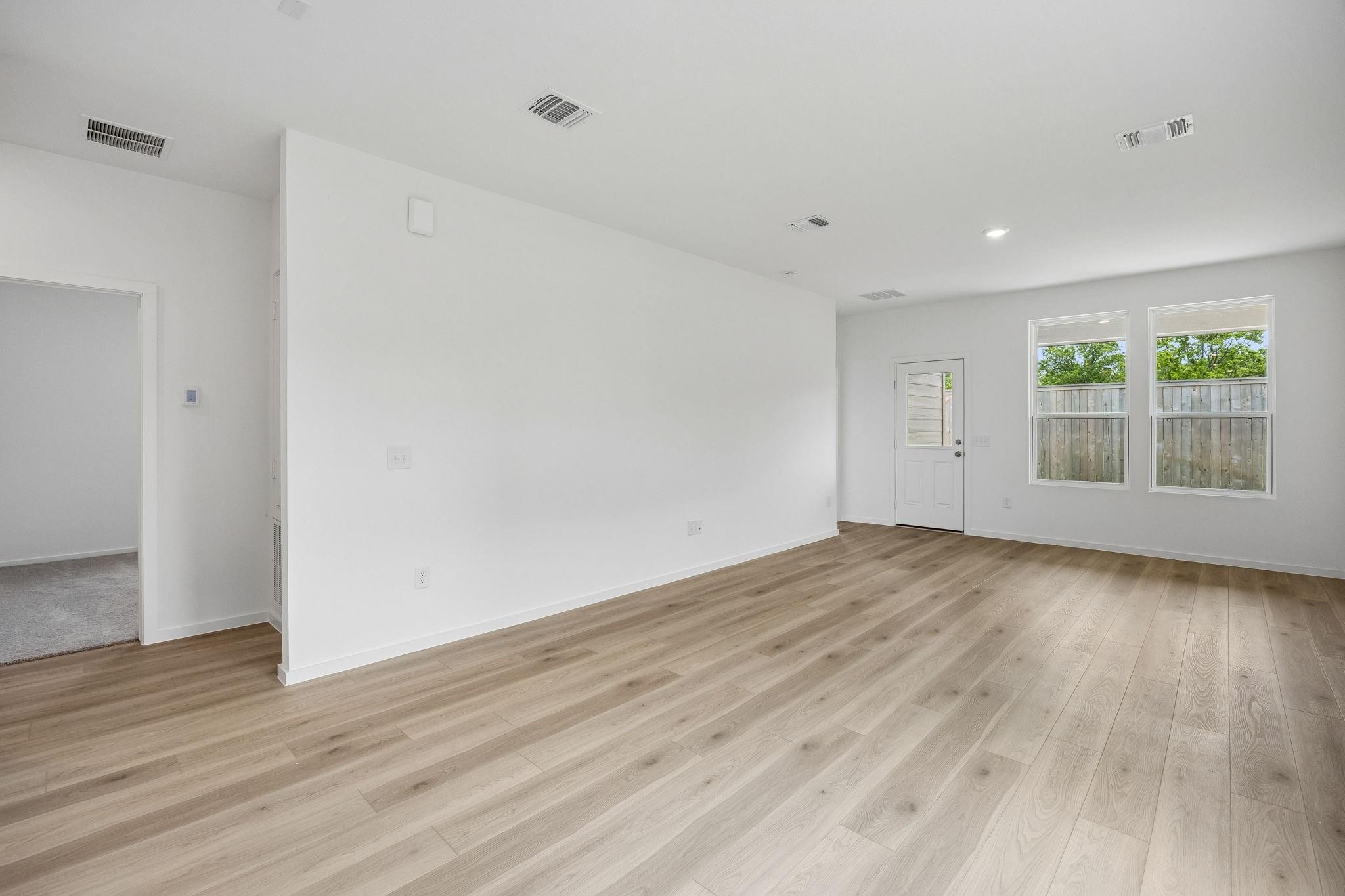 7122 Thomas James Court