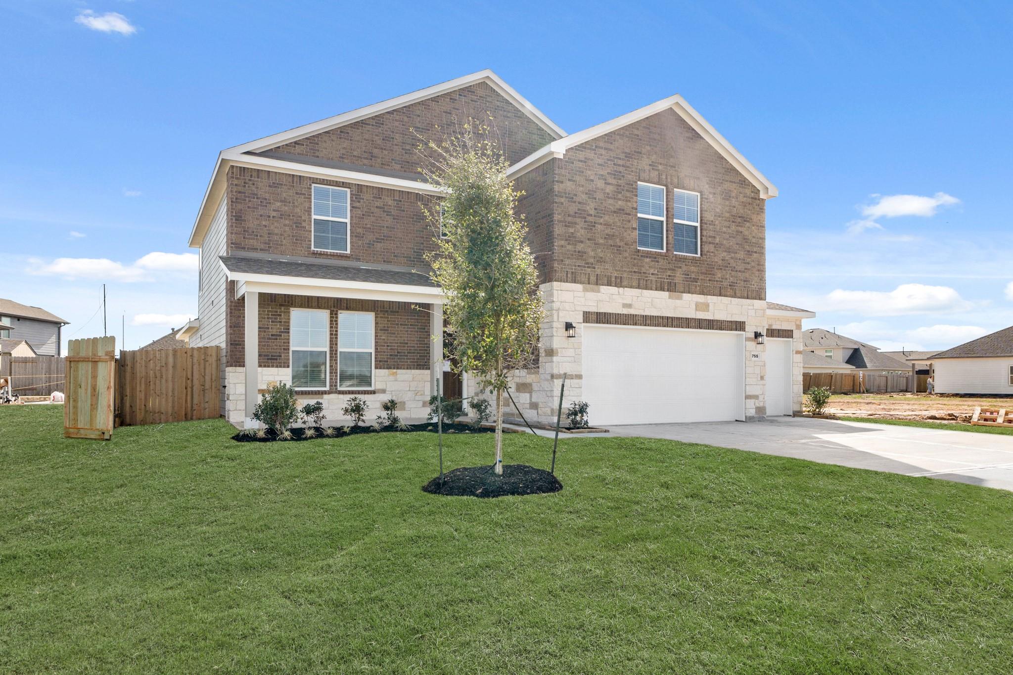 755 Woodhaven Lakes Drive