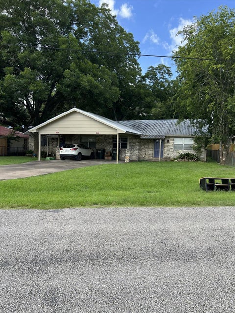 Photo of 417 North Street, Columbus, TX 78934 (MLS # 11041133)