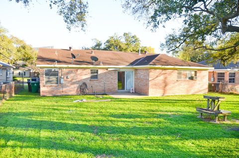 Tiny photo for 7734 Barberton Drive, Houston, TX 77036 (MLS # 56212866)