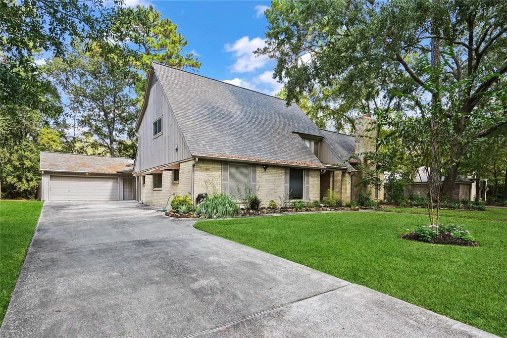 Photo of 2035 Hidden Creek Drive, Kingwood, TX 77339 (MLS # 98746286)