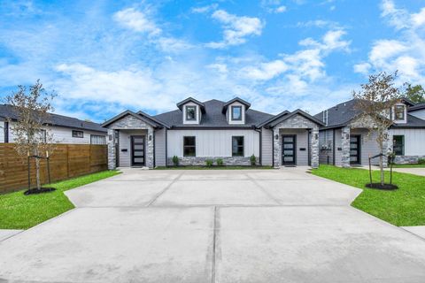 Photo of 7926 Gladstone Street #B, Houston, TX 77051 (MLS # 32338988)