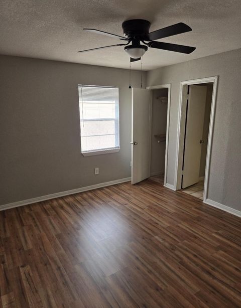 Tiny photo for 521 Wisconsin Street #4, South Houston, TX 77587 (MLS # 52899198)