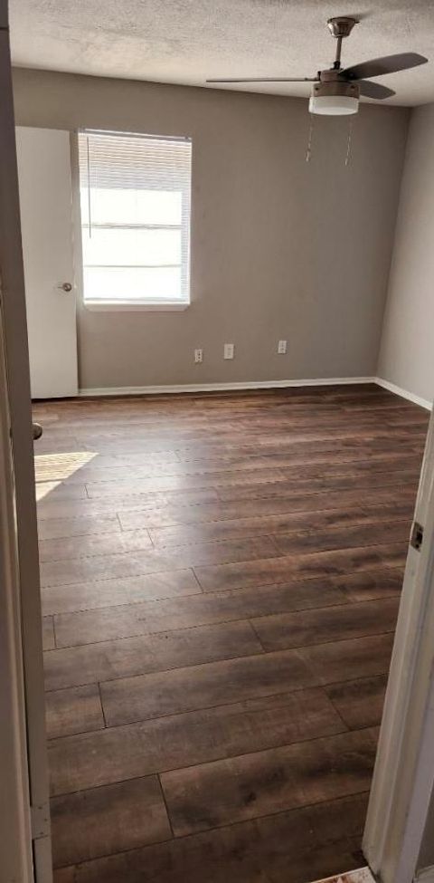 Tiny photo for 521 Wisconsin Street #4, South Houston, TX 77587 (MLS # 52899198)