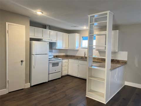 Tiny photo for 521 Wisconsin Street #4, South Houston, TX 77587 (MLS # 52899198)