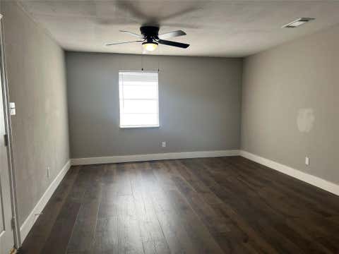 Tiny photo for 521 Wisconsin Street #4, South Houston, TX 77587 (MLS # 52899198)