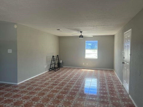 Tiny photo for 521 Wisconsin Street #4, South Houston, TX 77587 (MLS # 52899198)