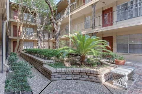 Apartment For Rent - 6505 Westheimer Road #341<br/> Houston, TX 77057