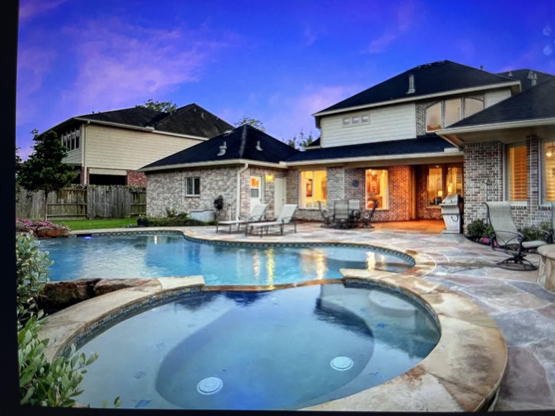 9607 Waters Lake Court