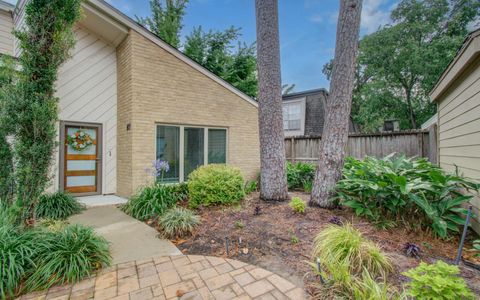 Photo of 12625 Memorial Drive #87, Houston, TX 77024 (MLS # 26149797)