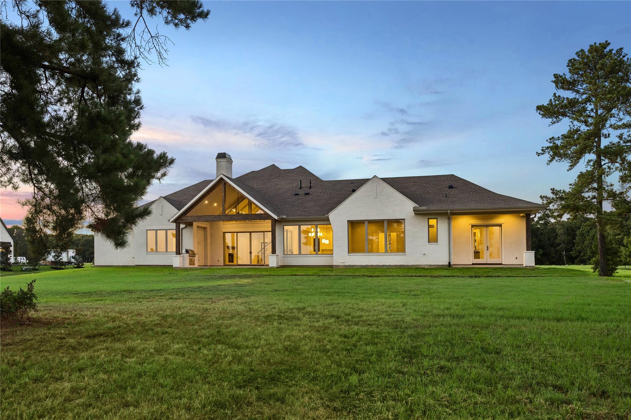 2418 Emerie Arbor Lane