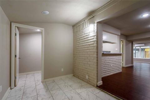 Photo of 11927 Beechnut Street, Houston, TX 77072 (MLS # 60362879)