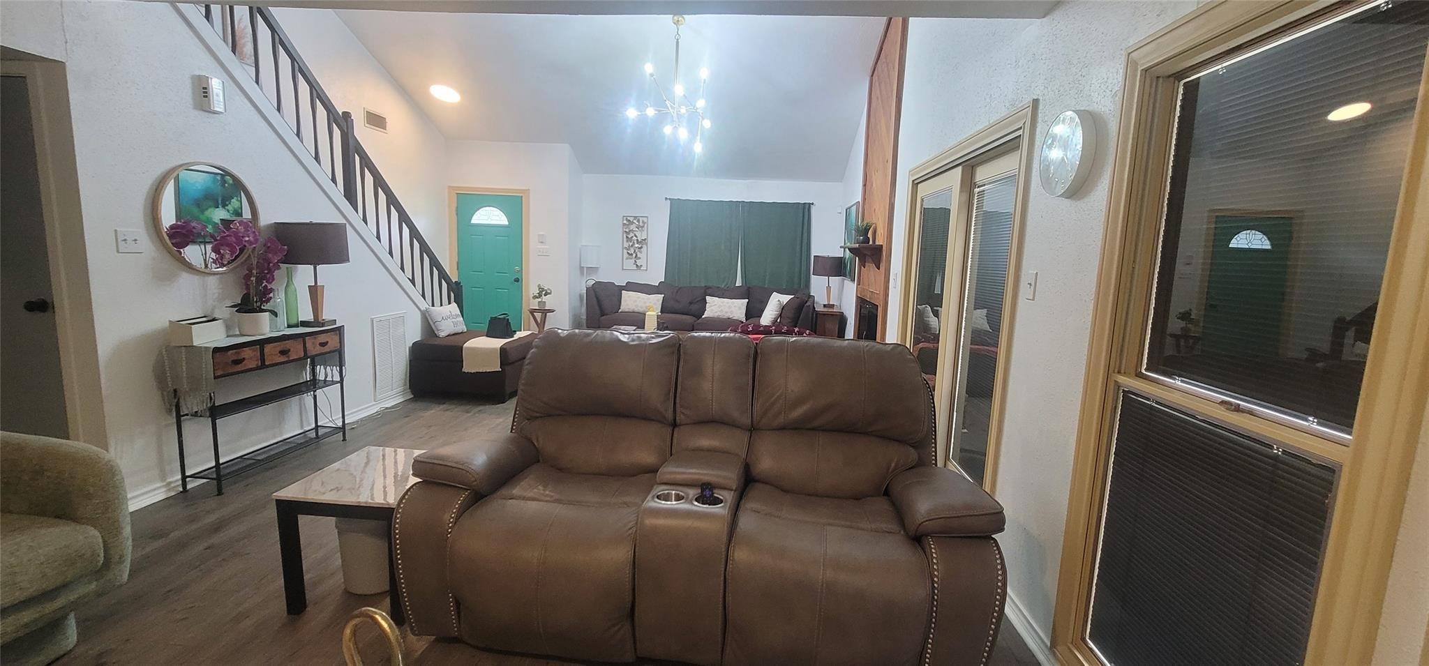 19522 Gamble Oak Drive