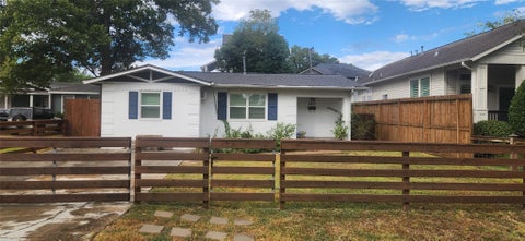Photo of 1207 Archer Street, Houston, TX 77009 (MLS # 89523615)