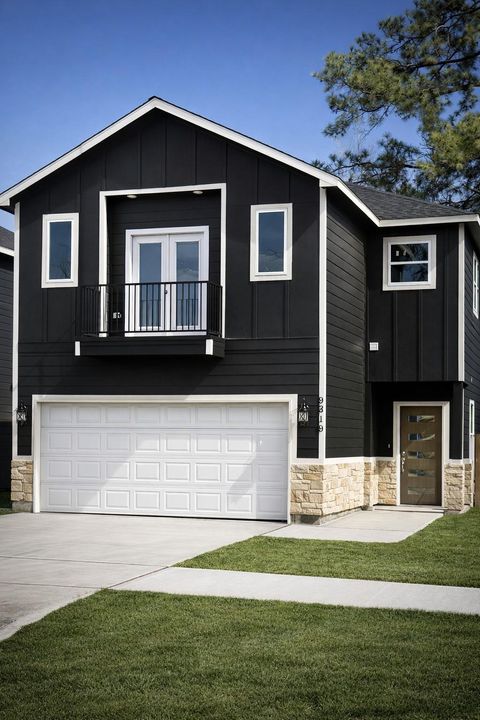 Photo of 9319 Noel Street, Houston, TX 77033 (MLS # 60626126)