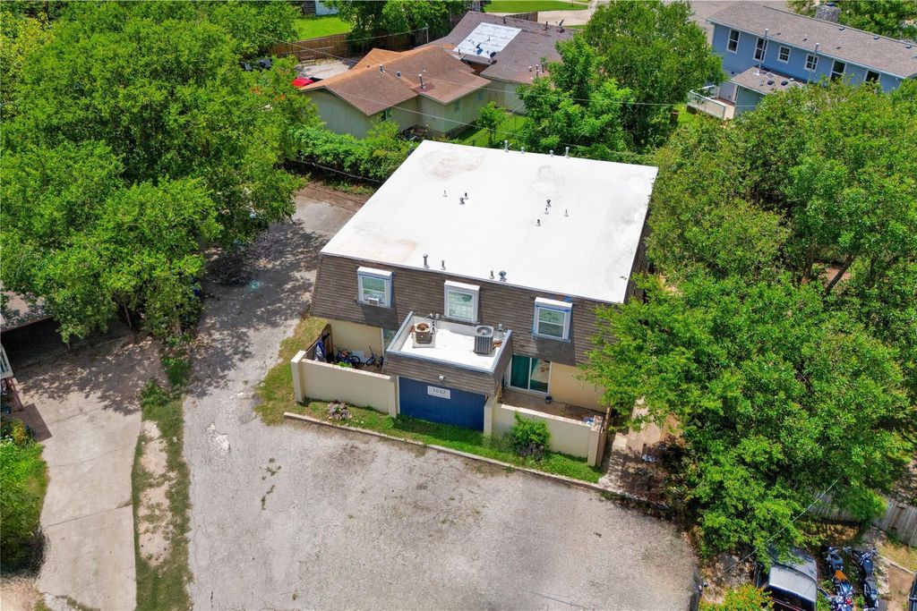 Photo of 5002 Blue Spruce Circle #C, Austin, TX 78723 (MLS # 70987735)