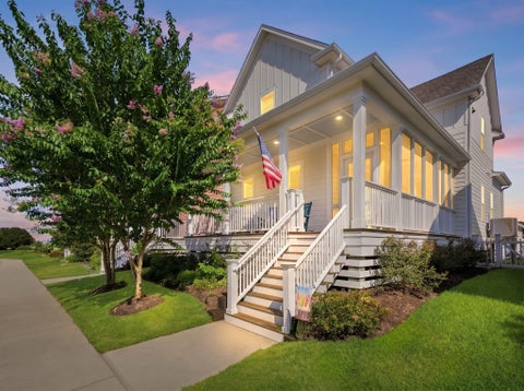 Photo of 5 Duval Street, Galveston, TX 77554 (MLS # 30988307)