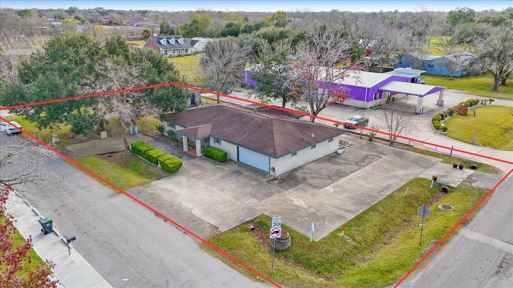 Photo of 6106 Josephine Street #CR926, Pearland, TX 77584 (MLS # 74387254)