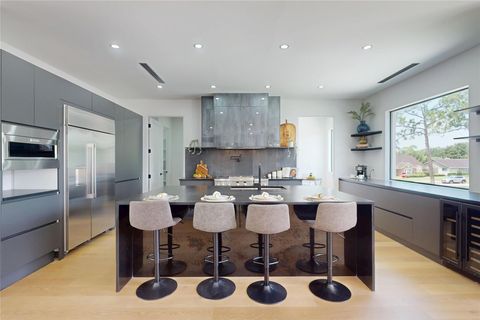 Photo of 5055 Yarwell Drive, Houston, TX 77096 (MLS # 74889765)