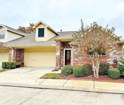 Photo of 1511 Village Townhome Drive, Pasadena, TX 77504 (MLS # 82166316)