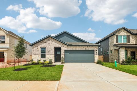 Homes For Sale - 31023 De La Guerra Street<br/> Huffman, TX 77336