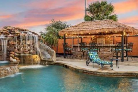 Photo of 3029 Bering Drive, Houston, TX 77057 (MLS # 41612233)