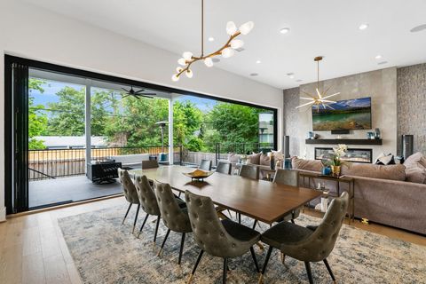 Photo of 1011 Wynnwood Lane, Houston, TX 77008 (MLS # 40325875)