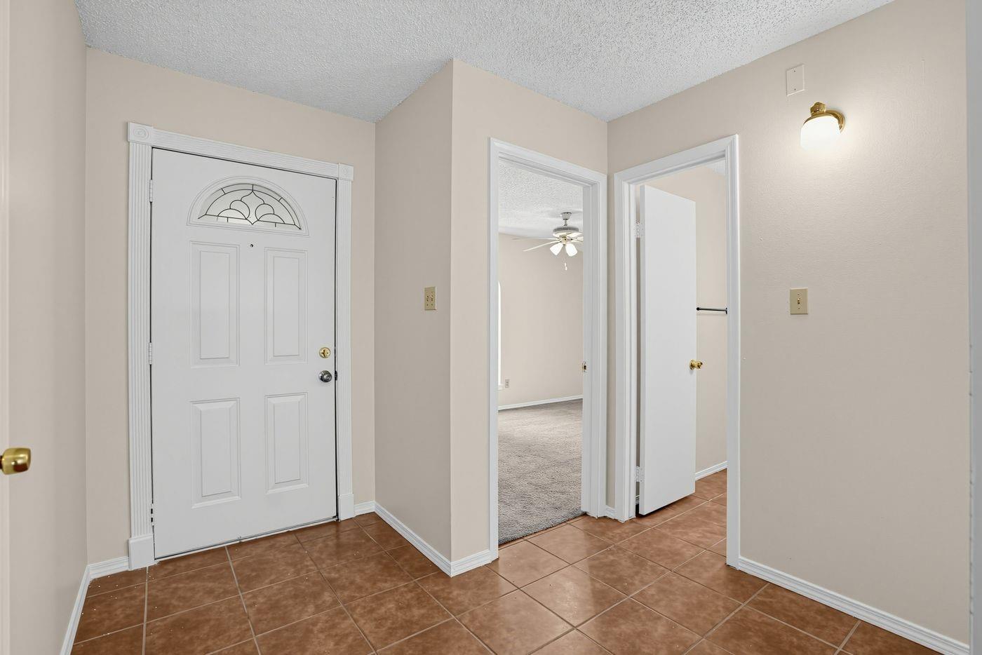 1114 Memorial Glen Drive