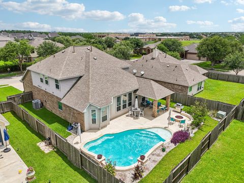 Photo of 6546 Turner Fields Lane, Dickinson, TX 77539 (MLS # 94553167)