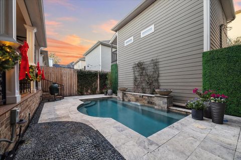 Tiny photo for 606 Rutland Street, Houston, TX 77007 (MLS # 28465357)