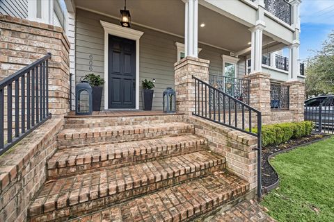 Tiny photo for 606 Rutland Street, Houston, TX 77007 (MLS # 28465357)