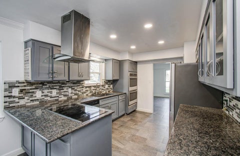 Tiny photo for 674 Ravensworth Drive, Conroe, TX 77302 (MLS # 42825048)