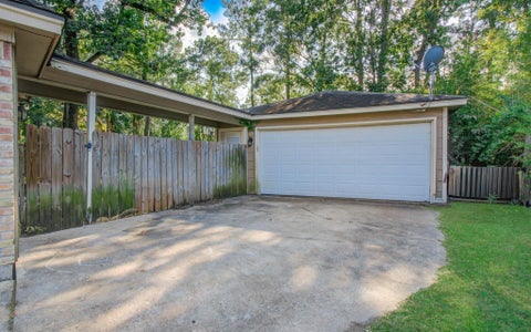 Tiny photo for 674 Ravensworth Drive, Conroe, TX 77302 (MLS # 42825048)