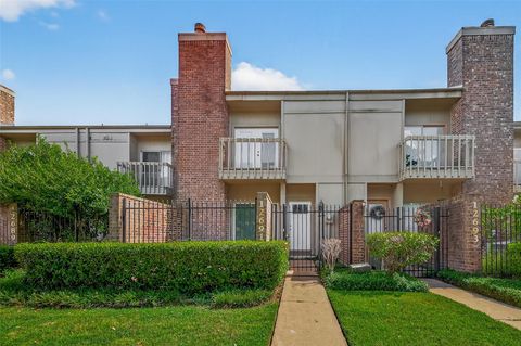 Photo of 12691 Briar Patch Road #5, Houston, TX 77077 (MLS # 33112182)