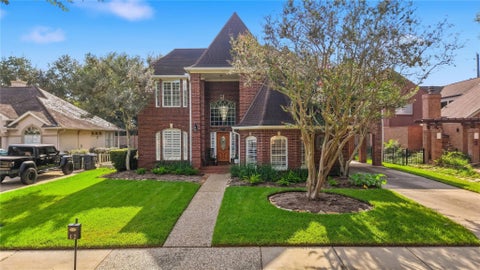 Photo of 402 Lakeside Boulevard, Sugar Land, TX 77478 (MLS # 11981480)