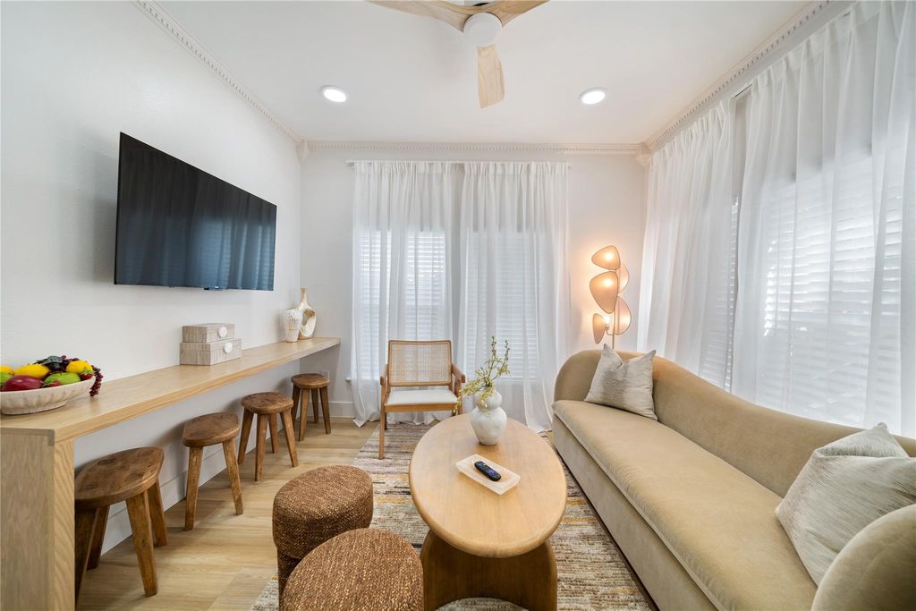 Photo of 4704 Park Drive #3, Houston, TX 77023 (MLS # 7818105)